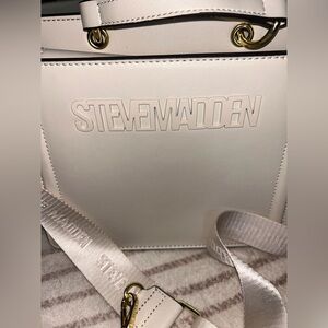 Steve Madden White Bevelyn Crossbody Shoulder Bag Leather Satchel Gold hardware
